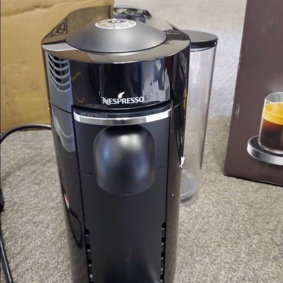 Nespresso Vertuo plus coffee by DeLonghi - Picture 2 of 4